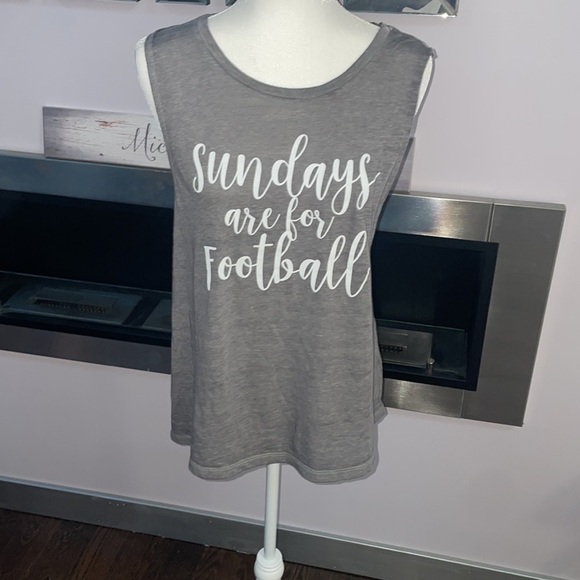 Express Tops - ♡ muscle tank